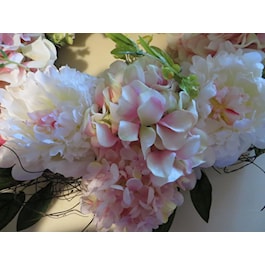 English Garden Hydrangea Wreath