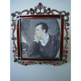 Shades of Red 3" Photo Frame