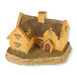 Cotswold Cottage Figurine by David Winter