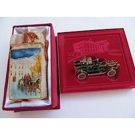 2012 White House Ornament and Carriages on GIFT BOX SET