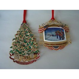 Set of 2010 and 2008 Official White House Ornaments