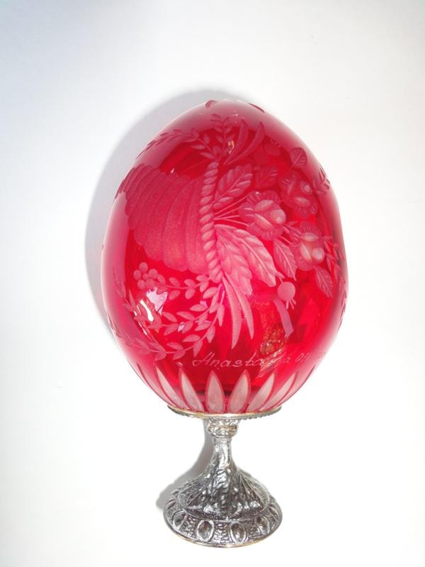 Red Crystal Cornicupia Egg