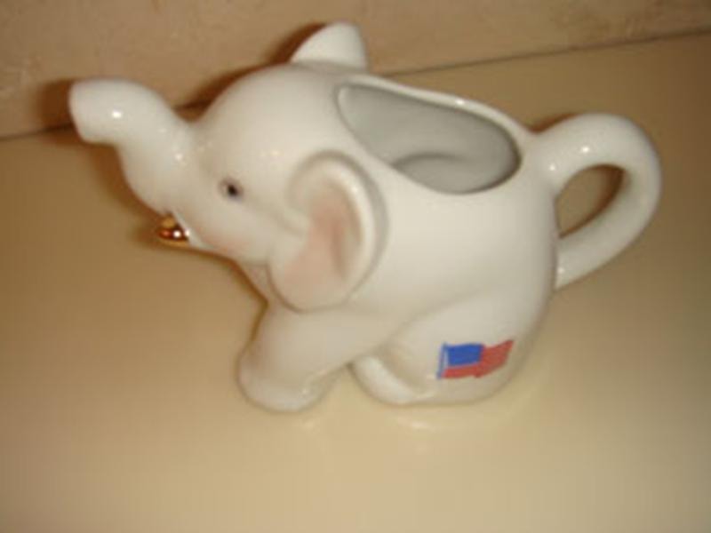 2008 Elephant Pitcher