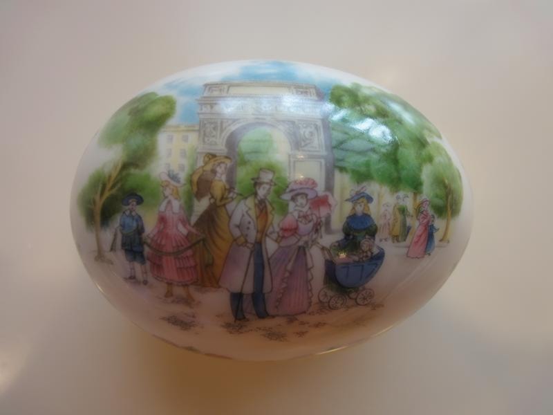 1985 Lenox  Egg Treasure Box